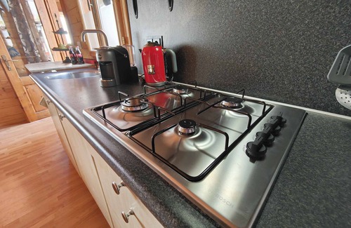 Porlezza House | 2 Bedroom Mobile Home in Lombardia