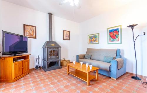 Alcaucin House | 2 Bedroom Nice Apartment In Alcaucín
