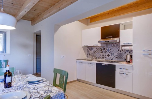 Bee House | 2 bedroom nice home in Albagnano di Bee