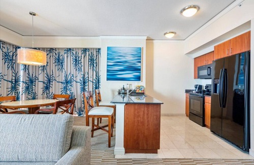 Sunny Isles Beach Hotel | 2-Bedroom Ocean View Apartment with Kitchen in Luxury Beach Resort