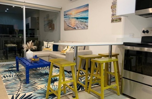 Bejuco Apartment | 2 Bedroom Oceanfront Condo with Wi-Fi, AC and Pool