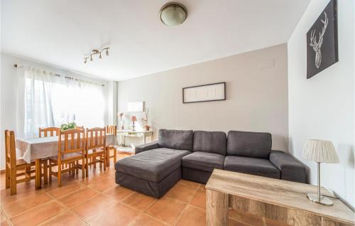 Playa de Almarda House | 2 Bedroom Pet Friendly Home In Sagunto