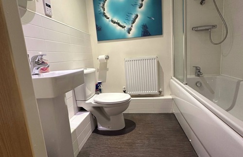 Grimsby Apartment | 2 Bedroom/Private Parking/Fast WiFi/Serviced Apartment
