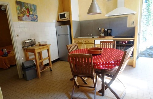 Vogue House | 2 Bedroom Private vacation home in Vogue