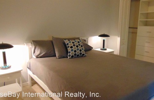 Sarasota Apartment | 2 Bedroom Single family 427910 by Houzlet