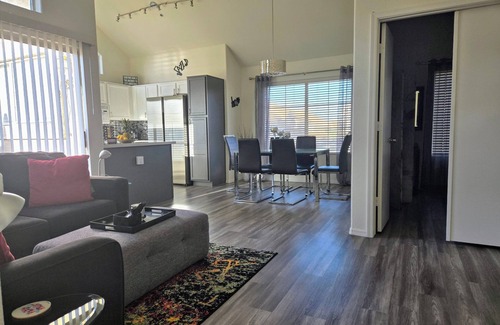 Val Vista Lakes House | 2 Bedroom Townhouse In A Beautiful Resort Like Setting - Val Vista lakes
