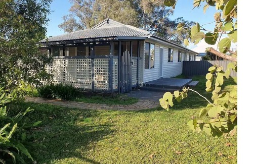 Oak Flats Apartment | 2 Bedroom unit with covered entertainment area