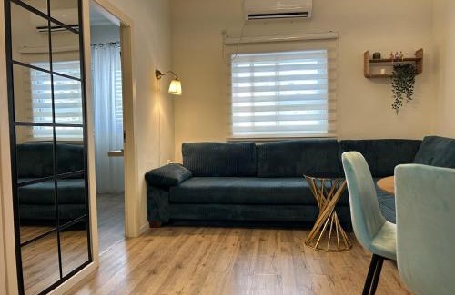 Bat Yam Apartment | 2 Bedrooms Apartment " Marcheliz " in Bat-yam
