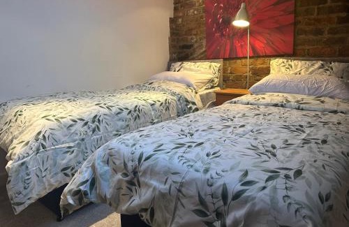 Macclesfield House | 2 Bedrooms in Macclesfield city centre