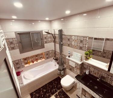 Dar Chaabane Al Fehri Apartment | 2 bedrooms Smart Home 5m drive to the Sea