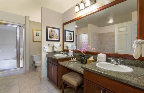 Las Vegas Resort | 2 BR Suite - All Taxes & Resort Fees Included In Price