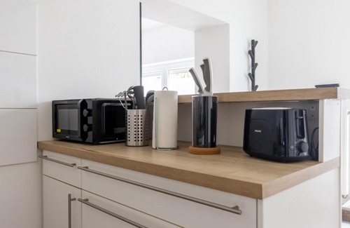 Herne Apartment | 2 BR with free parking and terrace