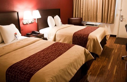 Dublin House | 2 Budget-Friendly Units! FREE Parking, Short Drive to Riverside Crossing Park