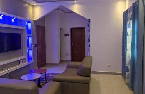 Abomey-Calavi Apartment | 2 chambre salon avec vue sur la Mer