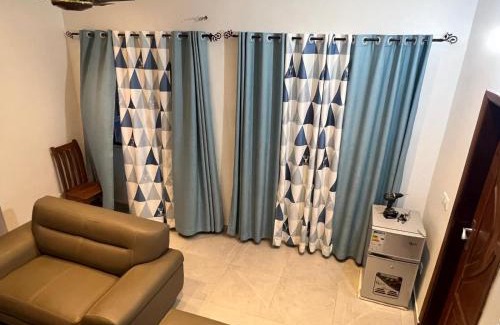 Abomey-Calavi Apartment | 2 chambre salon avec vue sur la Mer