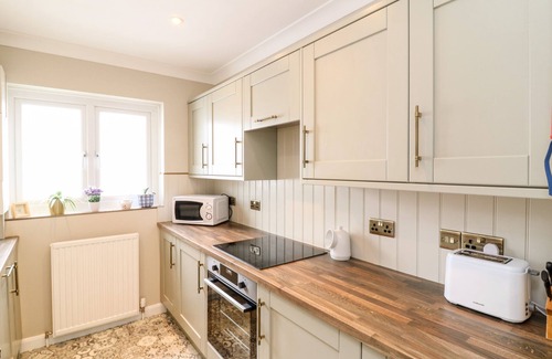Torquay Cottage | 2 Chapelstones