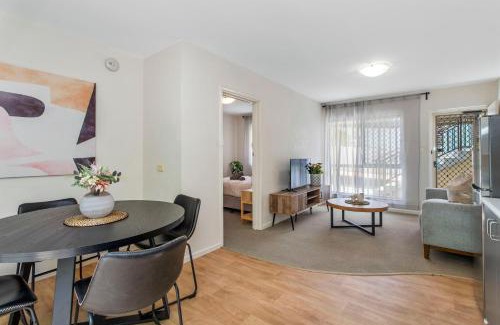 Daglish Apartment | 2 Cute Cunningham Close To Subiaco - Sleeps 2