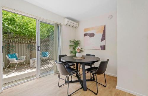 Daglish Apartment | 2 Cute Cunningham Close To Subiaco - Sleeps 2