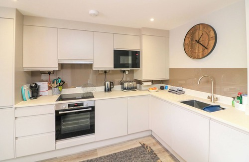 Dartmouth Cottage | 2 De Courcey House
