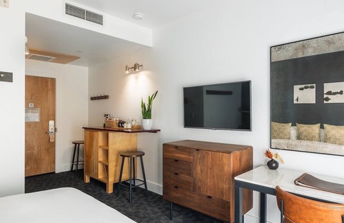 Truckee Hotel | 2 Family-Friendly Rooms w/Mountain Ambience - Perfect Lake Tahoe Getaway