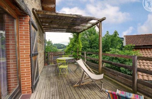 Saint-Romain-d'Urfe House | 2 Gîtes Écologiques Confortables, Capacité 10 Personnes - FR-1-496-185