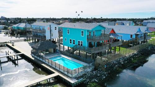 Flour Bluff House | 2 Homes Sleeps 16 Shared PoolBoat Dock Laguna Village Serenity by AvantStay