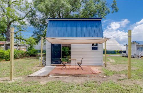 Brunswick House | 2 Houses 20 Mins to Beach - Sleeps 16