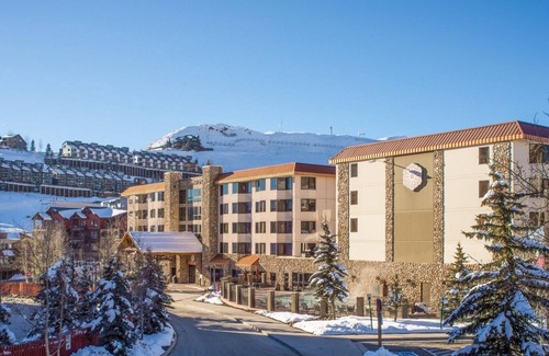 Crested Butte Condo | 2 King Studio Unit In The Base Area Condo - No Cleaning Fee! by RedAwning