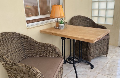 Sun Valley Apartment | (2) Lovely spacious studio with beautiful view over Willemstad with pool