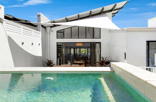 Sunshine Beach House | 2 Luna Noosa - Spacious Retreat in Elevated Location
