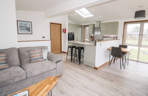 Dobwalls Cottage | 2 Meadow Retreat