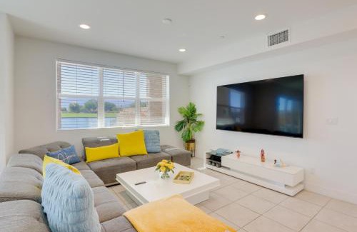 Terra Lago House | 2 Mi to Fantasy Springs Casino Lakefront Retreat!