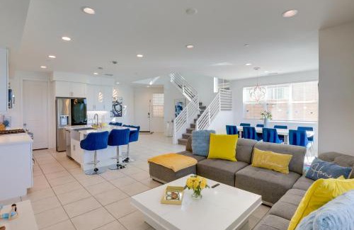 Terra Lago House | 2 Mi to Fantasy Springs Casino Lakefront Retreat!