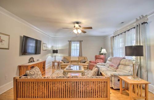 Anderson House | 2 Mi to Lake Hartwell Charming Southern Cottage