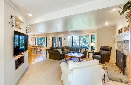 Dollar Point House | 2 Mi to Lake Tahoe Spacious and Serene Retreat!