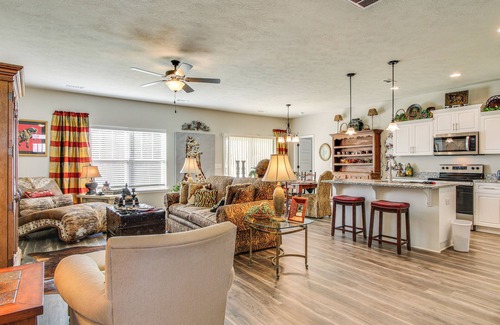 Aiken House | 2 Mi to Steeplechase Racecourse: Stylish Aiken Gem
