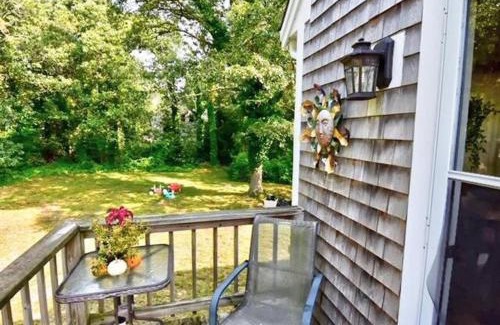Eastham House | 2 Miles to Nauset & Coast Guard Beach Dog Friendly