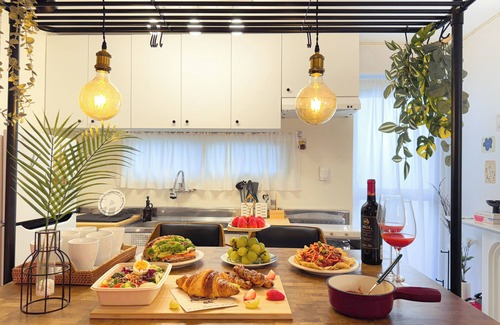 Seowon-dong Apartment | 2 mins subway St./Gangnam.Hongdae 30 mins/Family-sized studio/Long term Discount