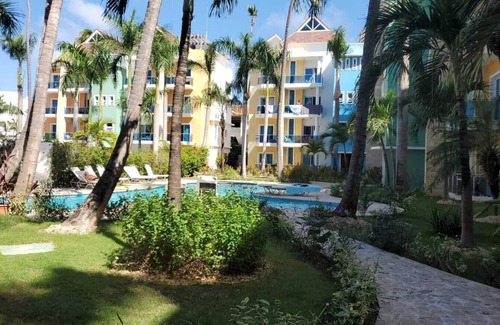 Playa Bibijagua Apartment | 2 Minute Walk to Beach 1bdrm Condo with Pool