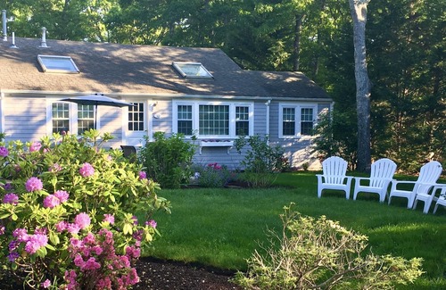 Mashpee House | 2 Modern Homes, 5-Star Reviews. Walk: Priv Beach, Shops, Dining, Mini-Golf, More