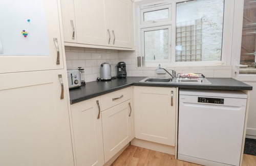 Brixham Cottage | 2 North Furzeham Road