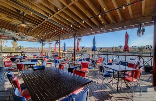 Laughlin House | 2 Queen Beds at Golden Nugget Laughlin! Close to Ken Fovargue Park!