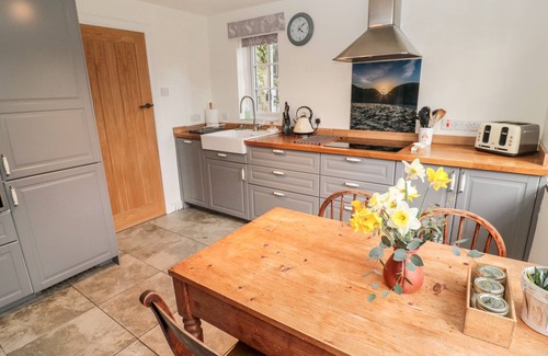 Bellingham Cottage | 2 REDESWOOD COTTAGES, pet friendly, with open fire in Bellingham