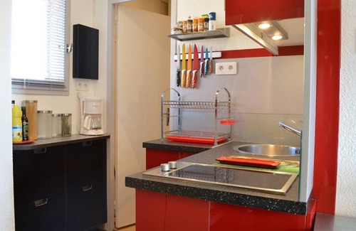 Saint-Pierre-la-Mer Apartment | 2-room apartment, pool, parking, near beach - St Pierre la Mer