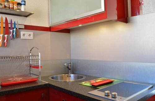 Saint-Pierre-la-Mer Apartment | 2-room apartment, pool, parking, near beach - St Pierre la Mer