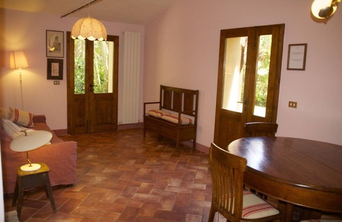 Asciano Other | 2-room apartment on the ground floor with air conditioning and garden
