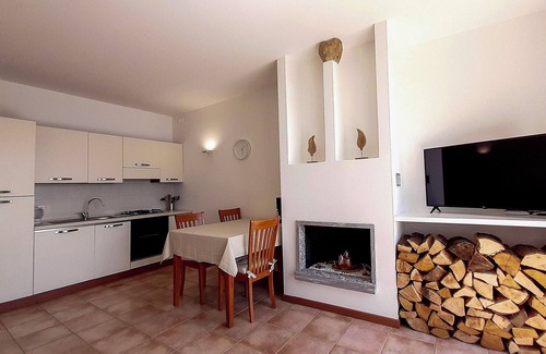 Campagnano di Roma Apartment | 2-room corner apartment with 2 terraces, garden, parking space and garage