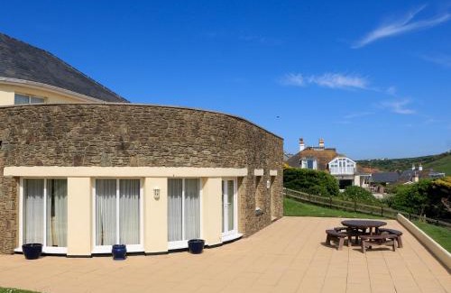 Hope-Cove House | 2 Sea Gardens