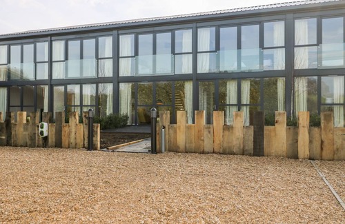 Chippenham Cottage | 2 Seagry Barn @ Nables Farm