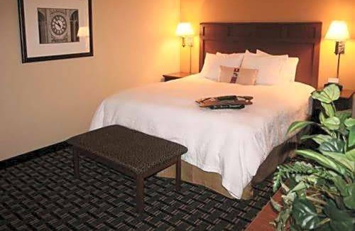 Columbia Hotel | 2-Star Hotel ∙ Hampton Inn & Suites Columbia at the University of Missouri